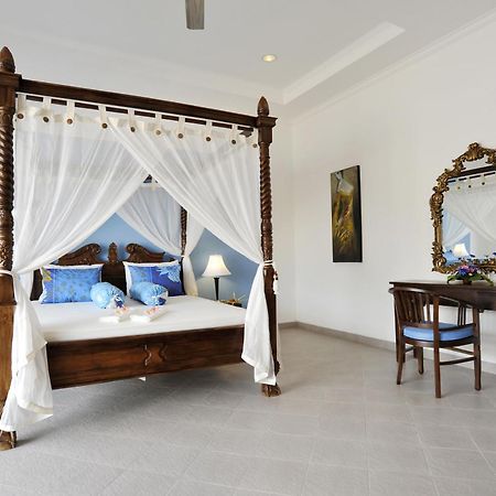 Aquarius Beach Hotel Sanur Zimmer foto